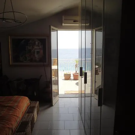 Apartament Vista Mare Roccalumera